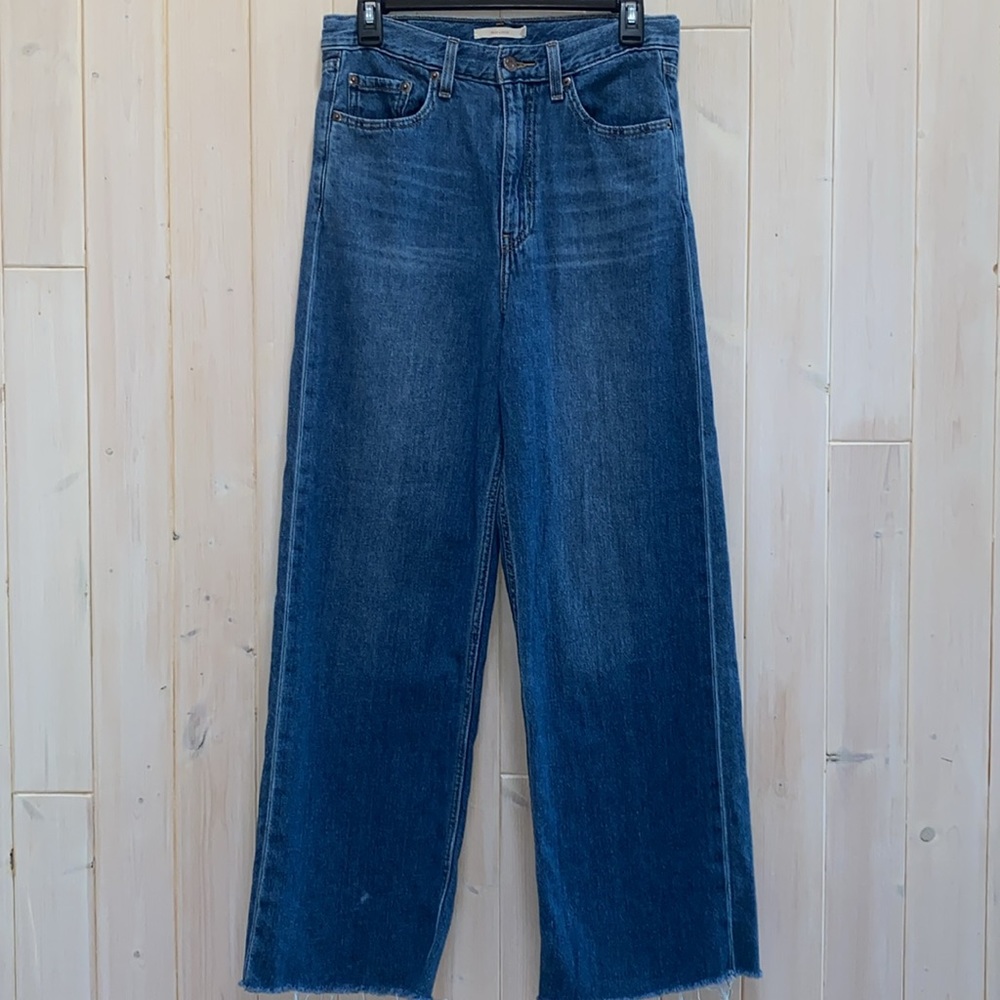 Levi’s High Loose Premium Size 28 Jeans Waterless Cotton Hemp Blend
